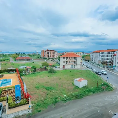 Family 2Bedroom Apartment With In Dafinka Ge