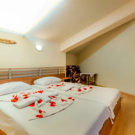 بيت للعطل Family 2Bedroom Apartment With In Dafinka Ge