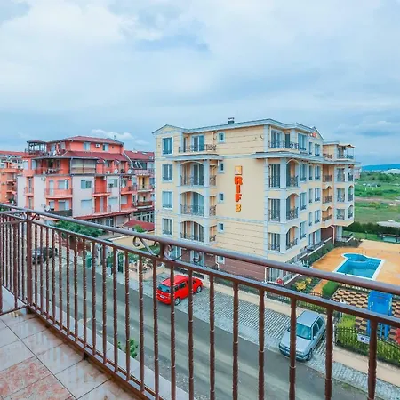 Family 2Bedroom Apartment With In Dafinka Ge بيت للعطل رافدا