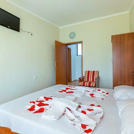 Family 2Bedroom Apartment With In Dafinka Ge بيت للعطل *